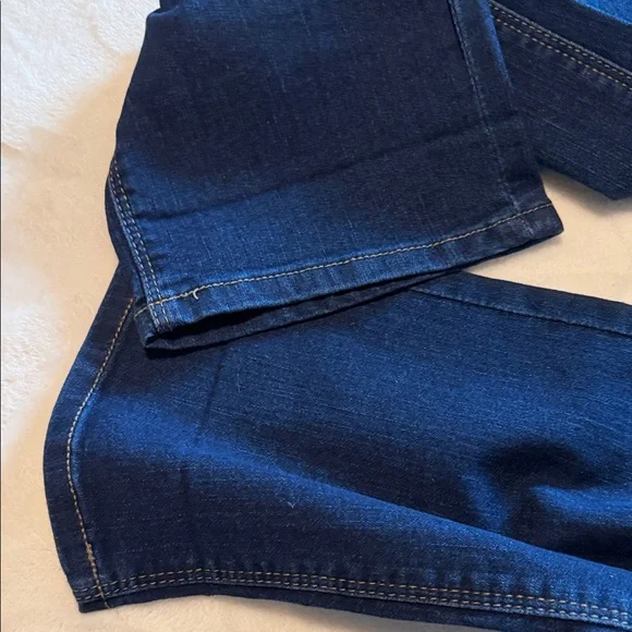 Women's Straight Leg Jeans - Dark Blue - Picture 7 of 11